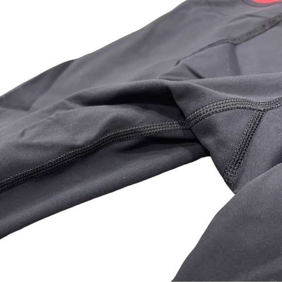 LULULEMON Run Inspire Crop II, Size 6. NWOT. - Picture 6 of 6